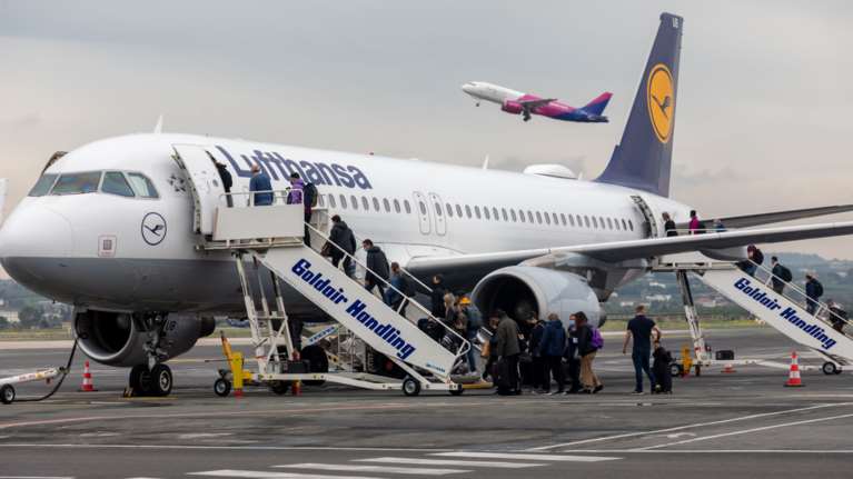 Γερμανία: Ο όμιλος Lufthansa αναστέλλει τις πτήσεις από και προς Τελ Αβίβ και Τεχεράνη