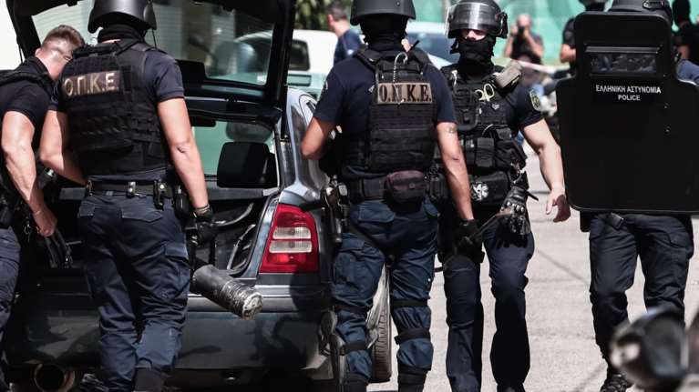 Συνελήφθησαν στο Μενίδι δύο Κούρδοι εξτρεμιστές - Το τούνελ με τα όπλα και οι υποψίες για επίθεση κατά του Ερντογάν