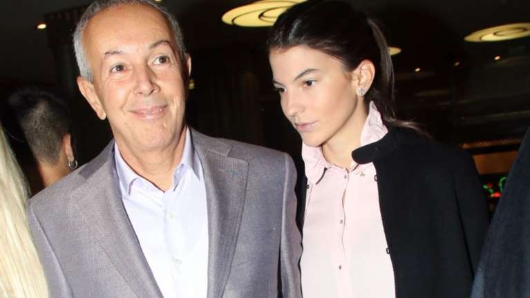 Γιάννης και Δήμητρα Κούστα: Στο front row του fashion show της Σήλιας Κριθαριώτη στο Παρίσι