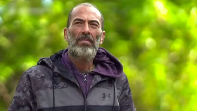 Survivor: Θρίλερ με τον Βαλάντη - Γιατί δεν έχει επιστρέψει ακόμη στην Αθήνα