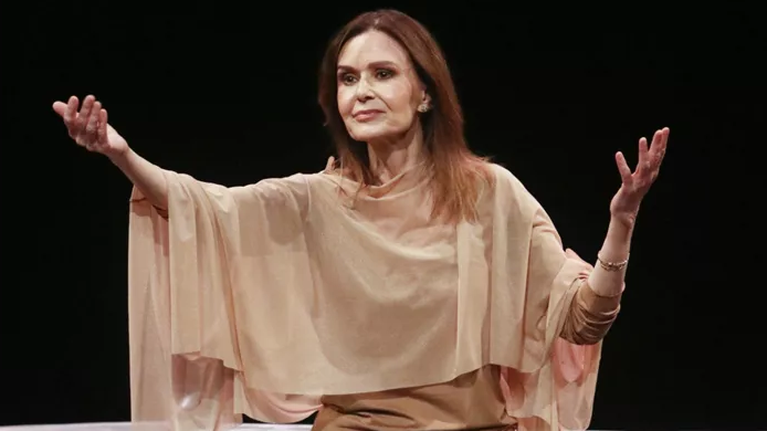 Μία καλλονή: Η Κάτια Δανδουλάκη σε σπάνια φωτογραφία, 40 χρόνια πριν