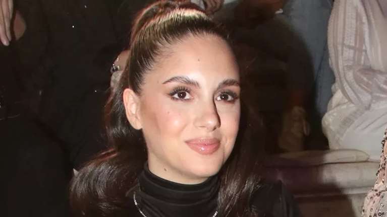 "Σαν δίδυμες": Η Αλεξάνδρα Νίκα με την αδερφή της, Νταίζη, μοιάζουν εντυπωσιακά