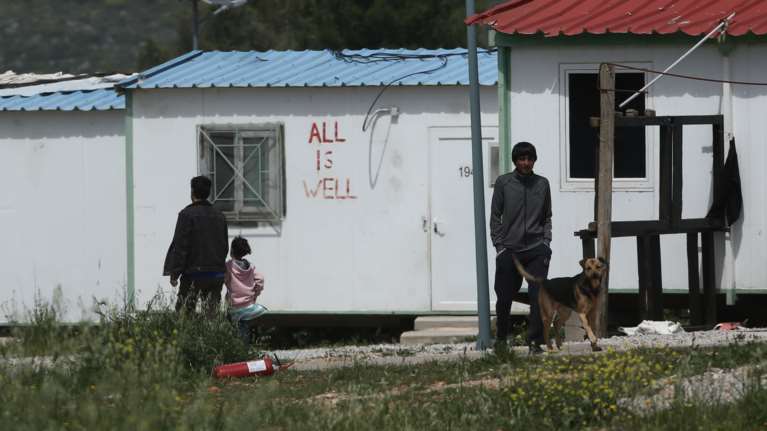 11 χιλιάδες πρόσφυγες και μετανάστες &quot;βγαίνουν&quot; από διαμερίσματα, ΚΥΤ και δομές από 1ης Ιουνίου - Που θα πάνε;