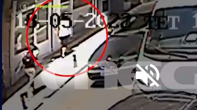 Θρασύτατη ληστεία σε 75χρονη μέρα μεσημέρι: Μου τράβηξε τα μαλλιά από πίσω, έβαλε το παπούτσι στο στήθος μου