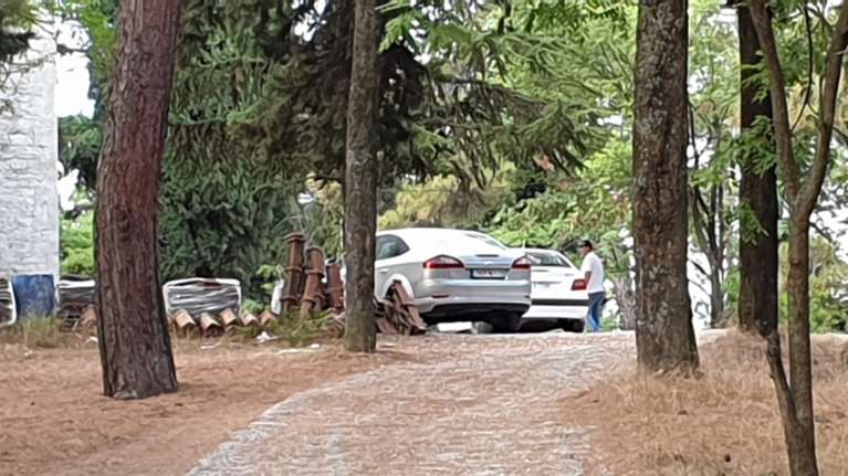 Θρίλερ στα Τρίκαλα: Νεκρή νεαρή γυναίκα με χτυπήματα στο πρόσωπο και το σώμα