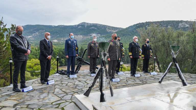 Κωνσταντίνος Φλώρος: Το συγκινητικό μήνυμα του Αρχηγού ΓΕΕΘΑ για τους πεσόντες του Πολεμικού Ναυτικού - &quot;Αθάνατοι&quot;