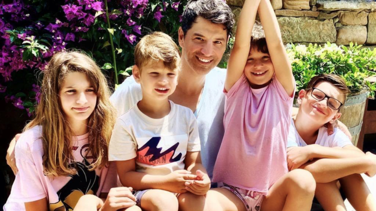 Σάκης Ρουβάς: Όλη η ζωή μου, τα παιδιά μου