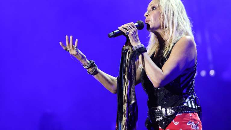 Άννα Βίσση: Η σπάνια έξοδός της με αφορμή την γιορτή της - Πού επέλεξε να διασκεδάσει;