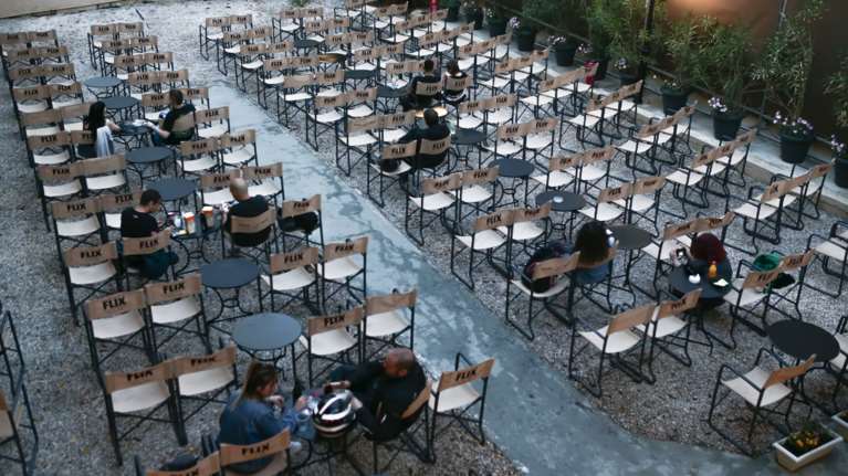 Τι θα δούμε στα σινεμά αυτή την εβδομάδα: Γαλλικές ανησυχίες, αμερικάνικοι εφιάλτες από το παρελθόν και δεινόσαυροι