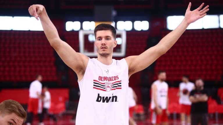 Ολυμπιακός: &quot;Καθαρή&quot; η μαγνητική του Φίλιπ Πέτρουσεφ, θα δοκιμάσει να δει αν θα παίξει το Game 2 με την Μπαρτσελόνα