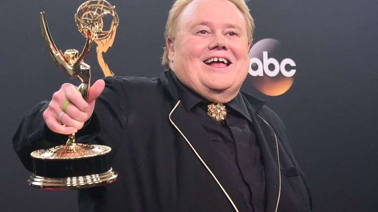 Πέθανε στα 68 του χρόνια ο κωμικός ηθοποιός Λούι Άντερσον