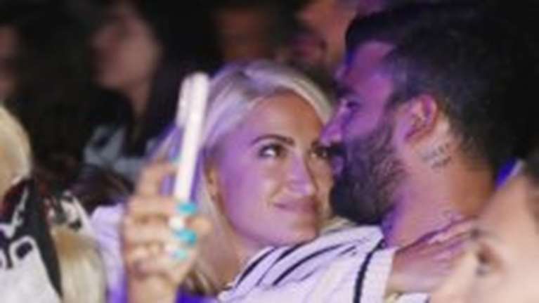 Η Ιωάννα Τούνη και ο Δημήτρης Αλεξάνδρου στα backstage του "J2US"! Δείτε το βίντεο