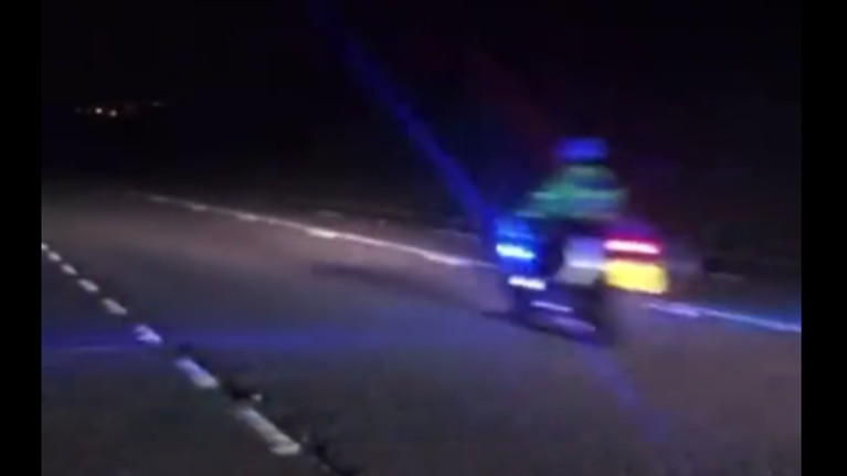 Το ταξίδι Αδωνι στην Ελούντα, η συνοδεία με τις μοτοσυκλέτες και το &quot;προκλητικό&quot; βίντεο- Τρελό γέλιο στο twitter