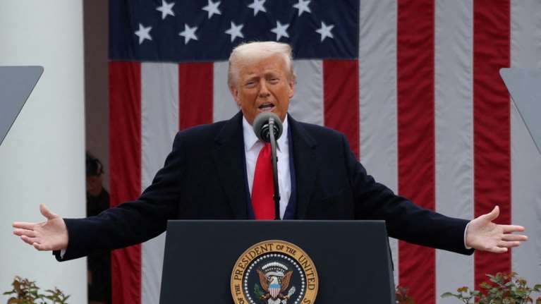 Τραμπ: Δίνει παράταση 90 ημερών στην προσωρινή εμπορική συμφωνία με το Μεξικό