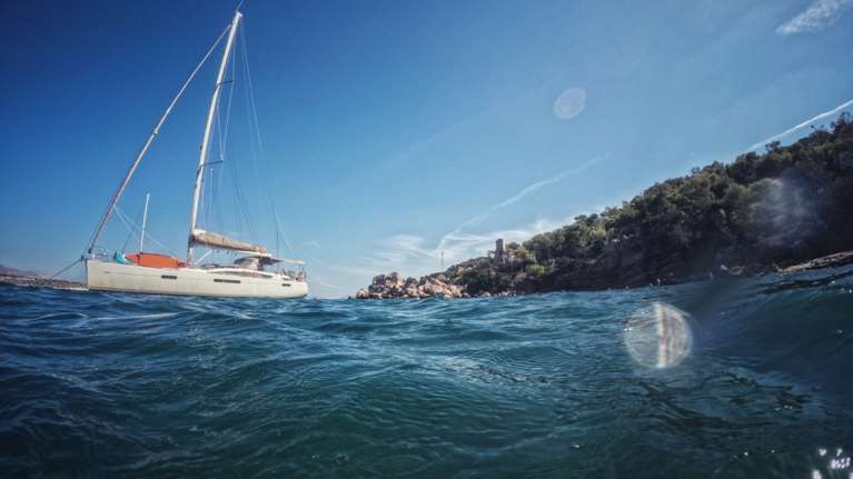 Αίθριος καιρός σήμερα με θερμοκρασίες έως 30 βαθμούς και ανέμους 6 μποφόρ