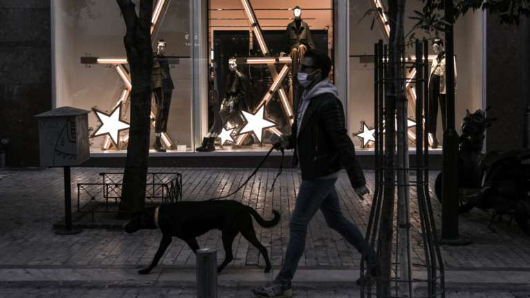 Ιδιωτικός τομέας: Ένας στους τρεις εργαζόμενους βγαίνουν σε αναστολή τον Δεκέμβριο