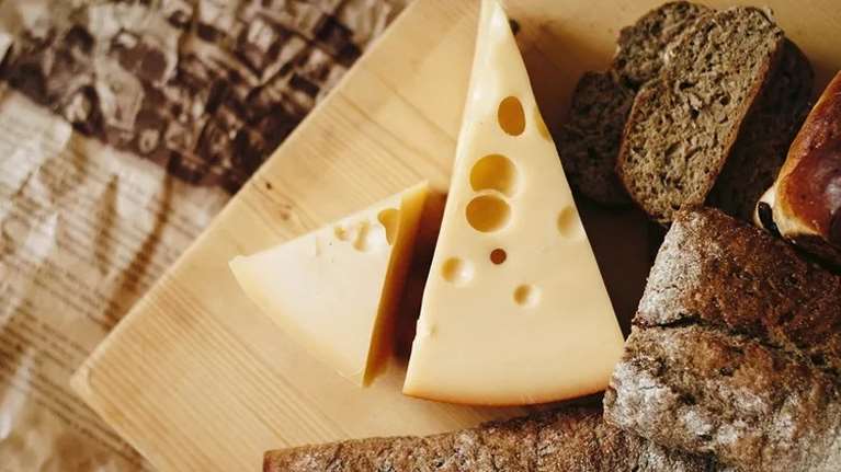 Τρως τυρί καθημερινά; Δες πώς επηρεάζει την υγεία σου (και τον μεταβολισμό σου!)