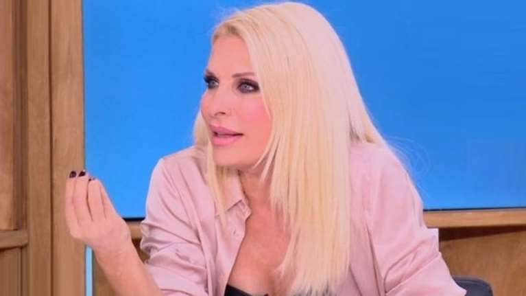 Ελένη Μενεγάκη: &quot;Ο γιος μου έμεινε άφωνος, έπαθε πλάκα με τη Μαρινέλλα&quot;