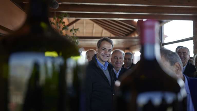 Φλώρινα: Στο οινοποιείο Αλφα με τις 14 ποικιλίες κρασιού ο Κυριάκος Μητσοτάκης - Επίσκεψη και στον σταθμό &quot;Πτολεμαΐδα 5&quot; [εικόνες]