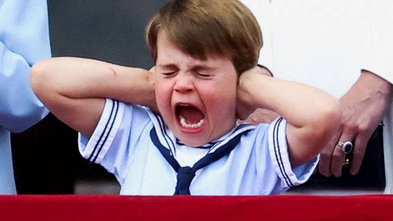 Το απίστευτο χόμπι του πρίγκιπα Λούις που τους έχει τρελάνει όλους στο σπίτι: &quot;Κλείνω συνεχώς τα αυτιά μου&quot;