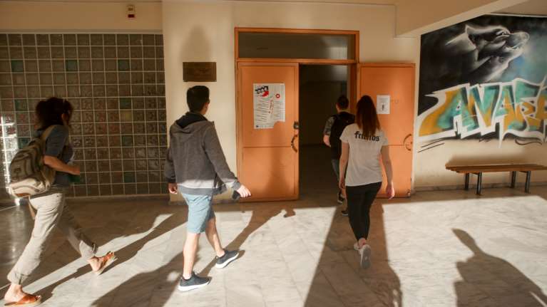 Ξεκινούν τη Δευτέρα οι προαγωγικές και απολυτήριες εξετάσεις στα Λύκεια - Αντίστροφη μέτρηση για τις Πανελλήνιες