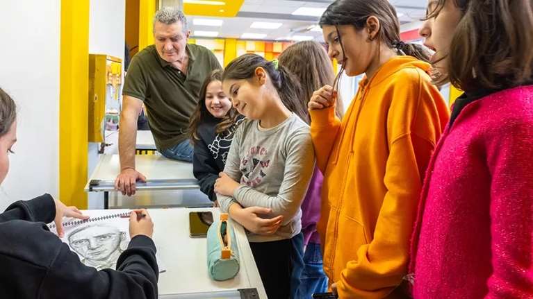 Γίνε κι εσύ μέλος του Κέντρου Τεχνών Πλάκα