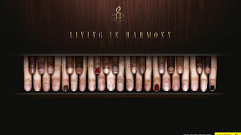 Αποδομώντας τους μύθους: Ενα διαφορετικό κουίζ της Διεθνούς Αμνηστείας για το προσφυγικό