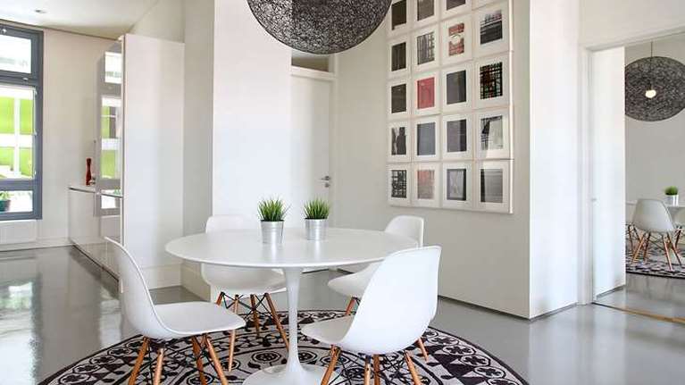 Soft Loft σαν γκαλερί στην οδό Πειραιώς