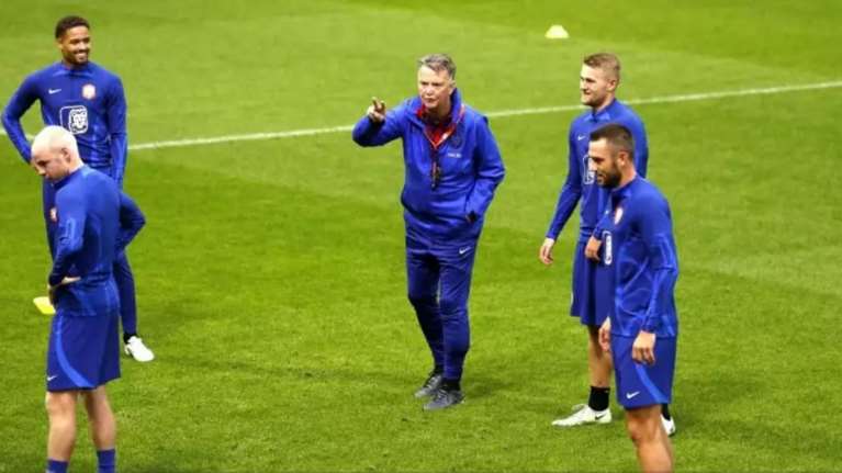 Ολλανδία: Στην κορυφή με τις περισσότερες νίκες ο Φαν Χάαλ