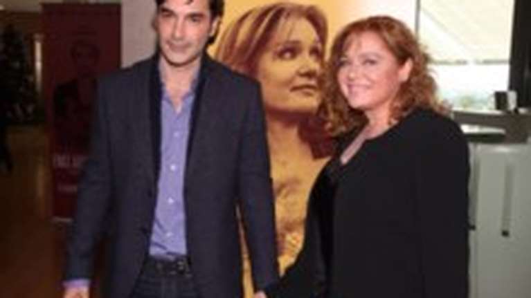 Χριστόφορος Παπακαλιάτης &amp; Μαρία Καβογιάννη | Δείτε το απολαυστικό backstage βίντεο από τα γυρίσματα &quot;του Δασκάλου&quot;