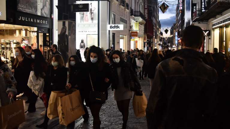 Κορονοϊός: 1.009 νέα κρούσματα στην Αττική και 559 στη Θεσσαλονίκη - Τέσσερις περιοχές με τριψήφιο αριθμό μολύνσεων