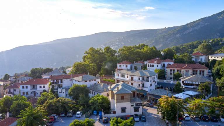 Πάσχα... εντός Περιφέρειας: Ρεκόρ ζήτησης για τουριστικά καταλύματα σε όλη τη χώρα