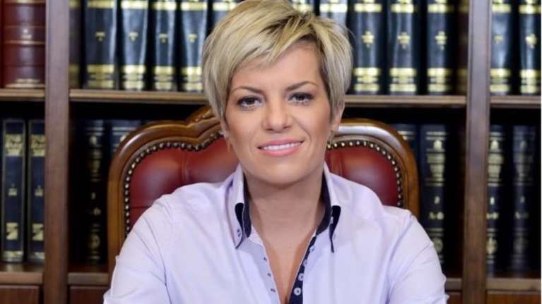 Σοφία Νικολάου: Σε πελάγη ευτυχίας η ΓΓ Αντεγκληματικής πολιτικής - Έγινε μητέρα ενός αγοριού