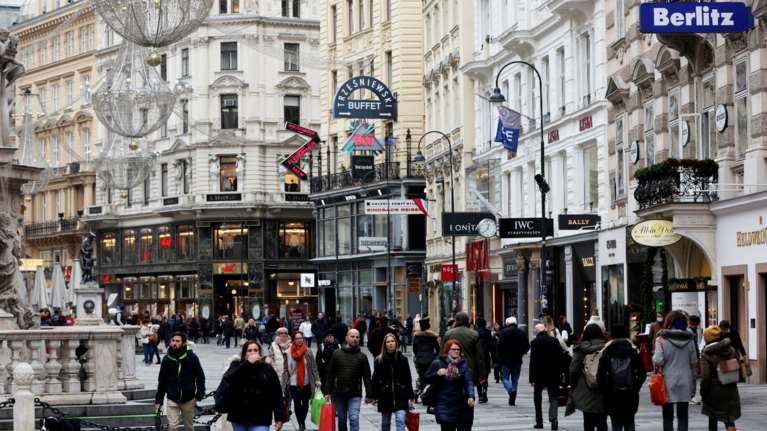 Αυστρία: Σε ισχύ από αύριο lockdown για τους ανεμβολίαστους