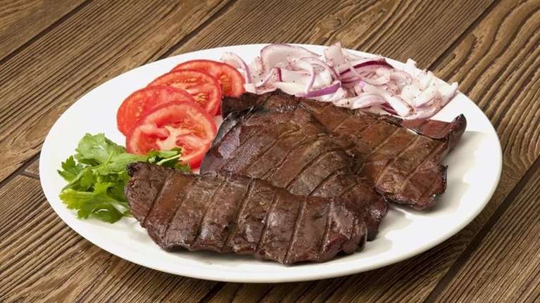 Ο αιμικός σίδηρος στο μικροσκόπιο: Οφέλη, κίνδυνοι και τι λέει η επιστήμη