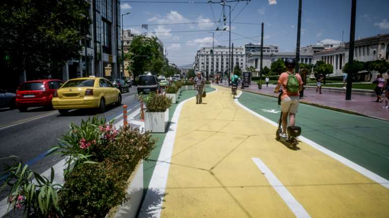 &quot;Μεγάλος Περίπατος&quot;: Επεκτείνεται στο Σύνταγμα - Νέες κυκλοφοριακές ρυθμίσεις και εναλλακτικές διαδρομές