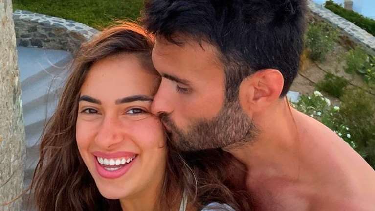 Άννα Πρέλεβιτς: Μοιράστηκε ένα αδημοσίευτο πολύ τρυφερό στιγμιότυπο από τον γάμο της με τον Νικήτα Νομικό