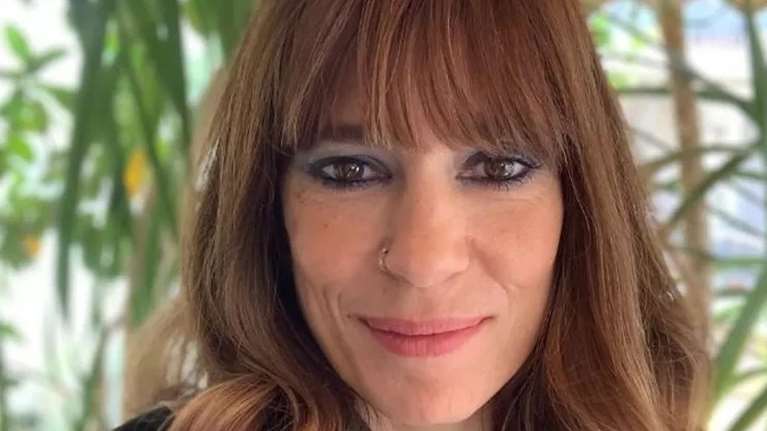 Μυρτώ Αλικάκη: Κυριακάτικη βόλτα με τον σύντροφό της - Το φλοράλ φόρεμά της