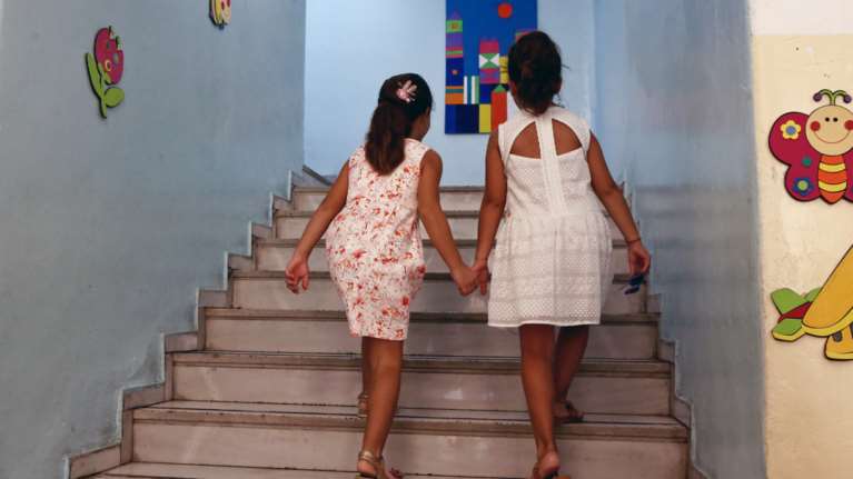 Λαμία: Μαζική τροφική δηλητηρίαση δεκάδων μαθητών από σχολικά γεύματα - Μεταφέρθηκαν στο νοσοκομείο