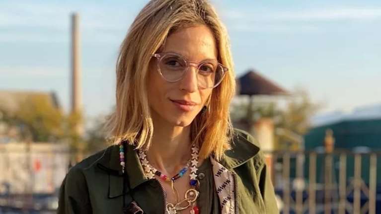 Η Σοφία Καρβέλα έχει κοιλιακούς &quot;πέτρα&quot;: Ποζάρει με ρούχα γυμναστικής και εντυπωσιάζει