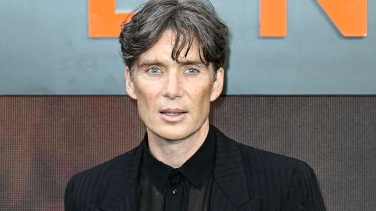 Ο κούκλος 16χρονος γιος του Κίλιαν Μέρφι κάνει το ντεμπούτο του στο Χόλιγουντ και είναι ίδιος ο διάσημος μπαμπάς του