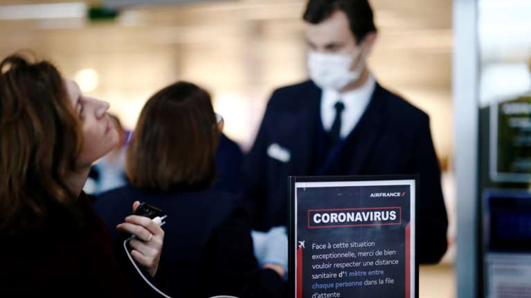 &quot;Εμπόλεμη ζώνη&quot; η ΕΕ λόγω κορονοϊού - Πρωτοφανή μέτρα σε καιρό ειρήνης, παραλύει η ζωή στις πόλεις