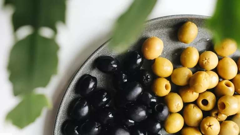 Σαφράν, ελιές, κ.α.: Οι 6 τροφές της Μεσογείου που προστατεύουν την καρδιά