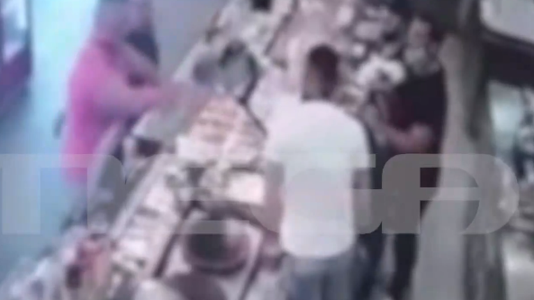 Γαλάτσι - Βίντεο ντοκουμέντο: Ο άγριος καβγάς του 42χρονου με τον ντελιβερά, λίγο πριν τον πυροβολήσει