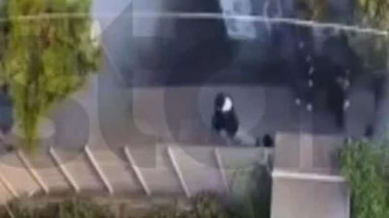 Βίντεο ντοκουμέντο: Η στιγμή που αστικό λεωφορείο γεμάτο επιβάτες άρχισε να βγάζει καπνούς