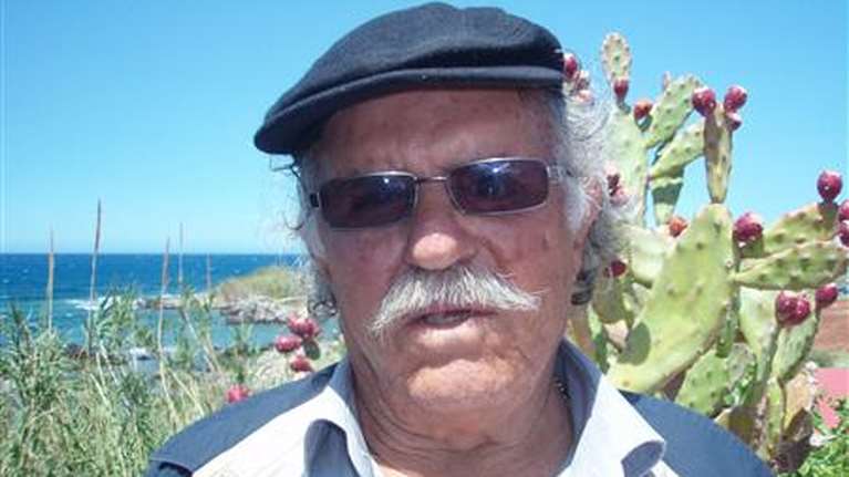 Θρήνος για τον Ευάγγελο Αποστολάκη: Πέθανε από κορονοϊό ο αδερφός του, Απόστολος