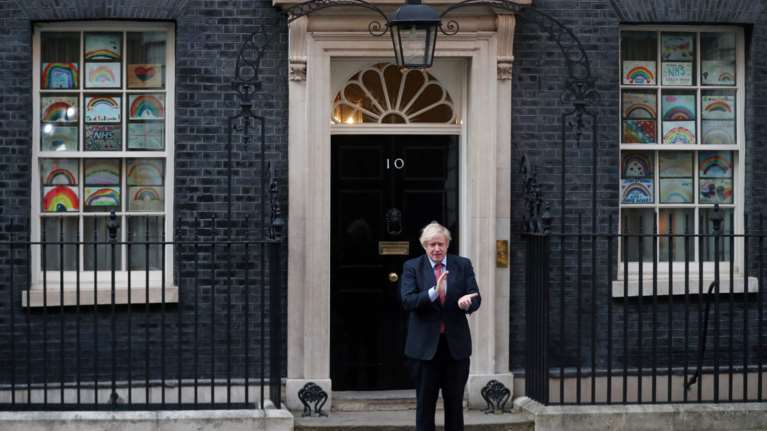 Η απίστευτη&quot;λύση&quot; του Μπόρις Τζόνσον για την ύφεση από τον κορονοϊό: Θα χτίσουμε, θα χτίσουμε, θα χτίσουμε