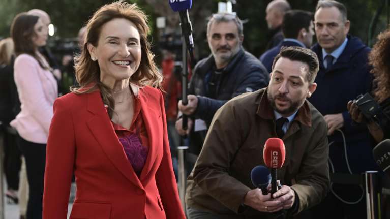 Debate - Μάρα Ζαχαρέα: Καίγονταν να έχουν μια κουβεντούλα μεταξύ τους οι πολιτικοί αρχηγοί, ποιοι ήταν οι πιο &quot;κουμπωμένοι&quot;