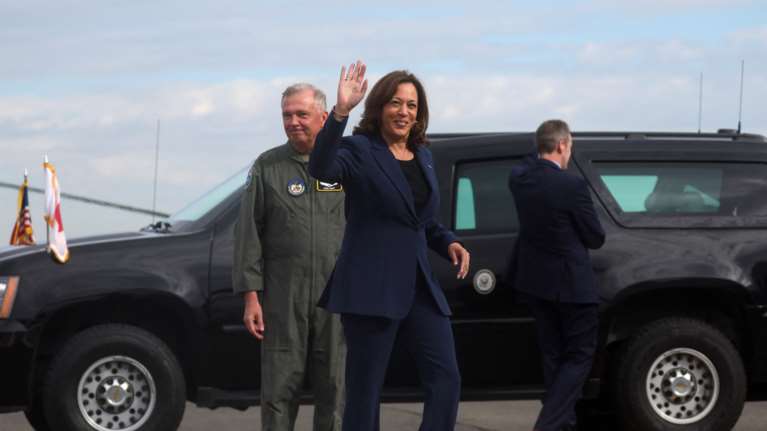 Σε τροχαίο ατύχημα  η Καμάλα Χάρις - Τι αναφέρουν οι Μυστικές Υπηρεσίες των ΗΠΑ