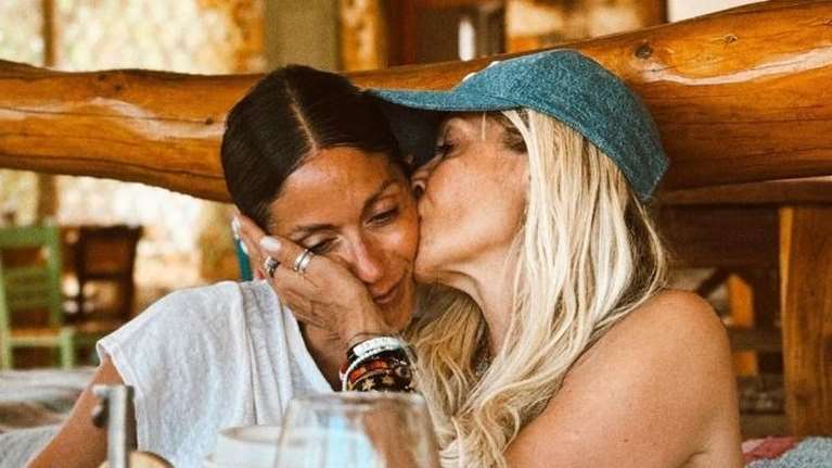 Σοφία Καρβέλα: Στην ατελείωτη γκαρνταρόμπα της Άννας Βίσση στην Εκάλη - Οι πρόβες για το Καλλιμάρμαρο